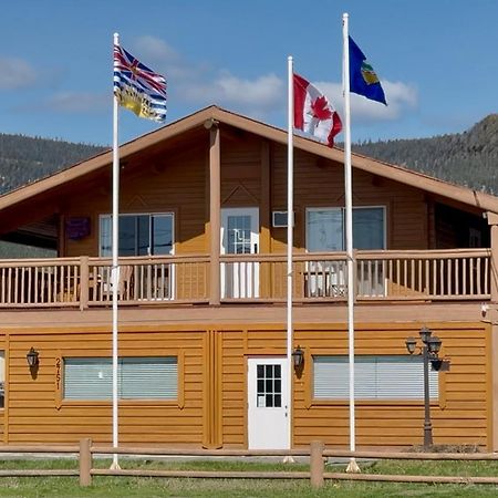 Merritt Lodge Motel梅里特木屋汽车旅馆 外观 照片