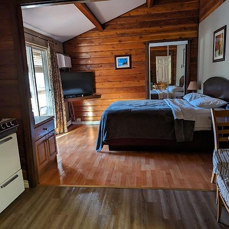 Merritt Lodge Motel梅里特木屋汽车旅馆 外观 照片