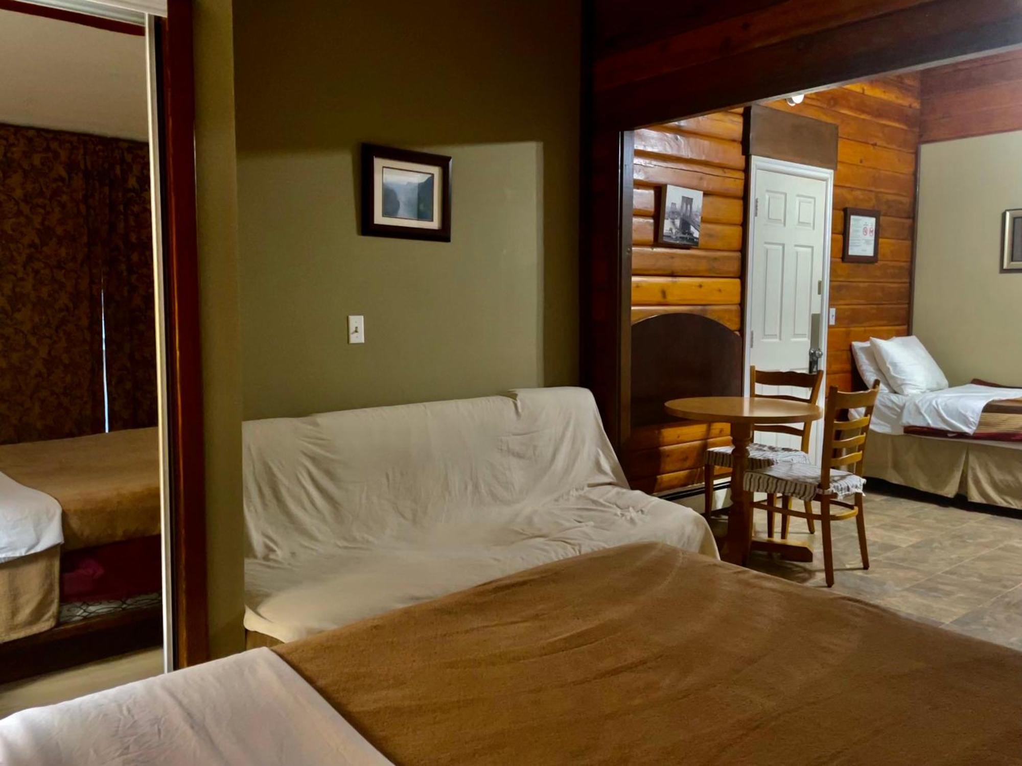 Merritt Lodge Motel梅里特木屋汽车旅馆 外观 照片