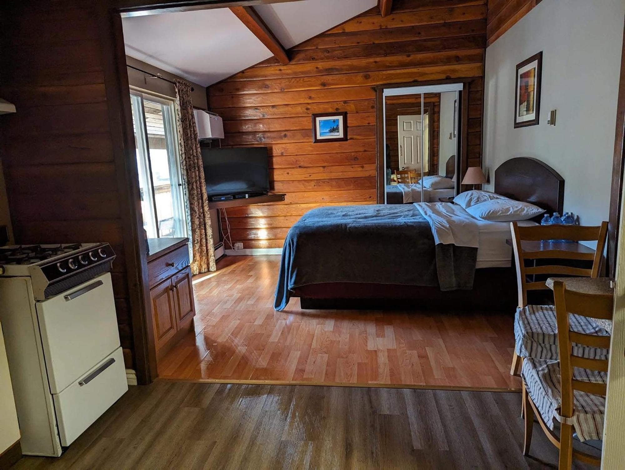 Merritt Lodge Motel梅里特木屋汽车旅馆 外观 照片